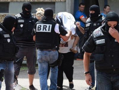 منفذ هجوم ليون في فرنسا: لست 