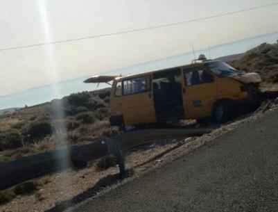 اصابة 11 شخص في حادث تصادم بين مركبتين فلسطينية واستيطانية شرق رام الله