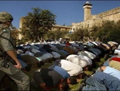 عيسى: السماح لليهود والأجانب بالدخول الى الأقصى وقبة الصخرة سيعيد شرارة الانتفاضة الثانية