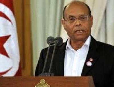 المرزوقي يصل باريس ويؤكد مشاركته بأسطول الحرية القادم