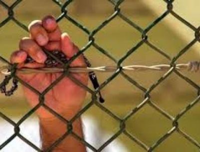 الأسرى المعزولون بـ