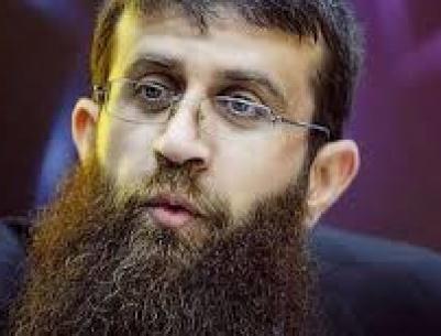 والد خضر عدنان يحذر من تدهور صحة نجله