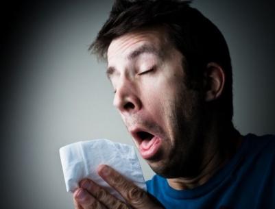 لماذا نعطس عند النظر إلى الضوء؟