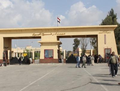 فتح معبر رفح لليوم الثالث على التوالي للمسافرين وادخال مواد البناء