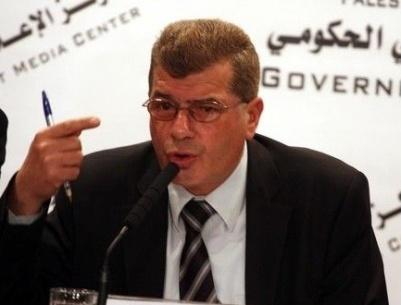 قراقع: قضية الاسرى مطروحة في البلاغ الذي سيقدم للجنائية الدولية