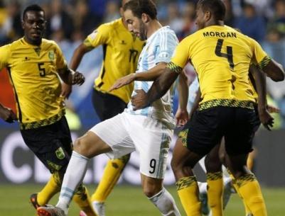 الأرجنتين تهزم جامايكا وتتأهل متصدرة لدور الثمانية بكوبا أميركا