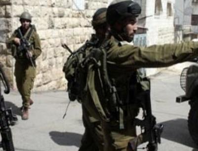 الاحتلال يعتقل شابا من بيت لحم ويستدعي آخر لمراجعة مخابراته