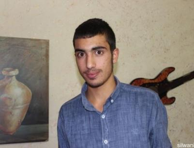 فتى مقدسي يتعرض لتحقيق قاسِ بالزنازين وغرف 