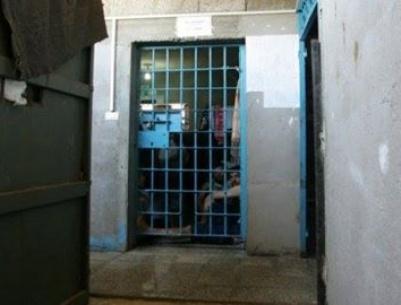 نائب في البرلمان الأردني يساهم بالإفراج عن سجناء في غزة