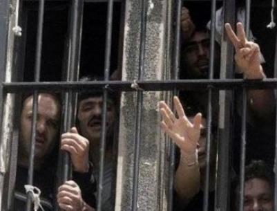 اسير اردني يخوض معركة الامعاء الخاوية