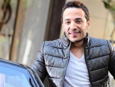 عراك وتضارب بالأيدي في حفل حسين الديك !!