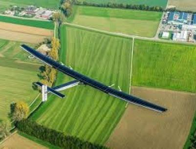 طائرة شمسية تحلق اربعة أيام متواصلة