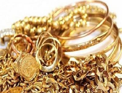 فرحة التوجيهي تكلف عائلة 17 الف شيكل و50 غرام ذهب