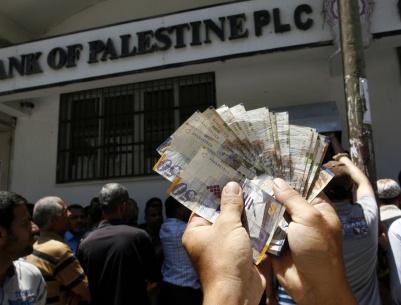 مصدر: رواتب موظفي السلطة غدًا