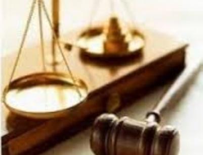 الأشغال الشاقة لأب هتك عرض ابنته الرضيعة 