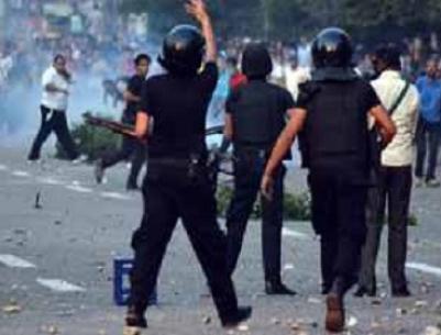 مقتل ستة في اشتباكات بين محتجين إسلاميين والشرطة في مصر