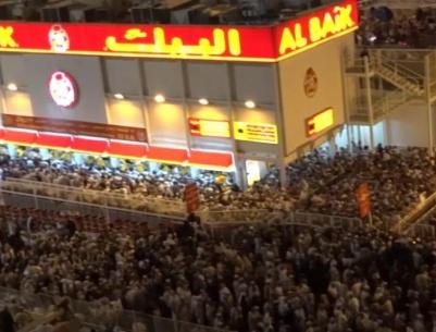 لماذا يتهافت السعوديون على هذا المطعم للوجبات السريعة؟