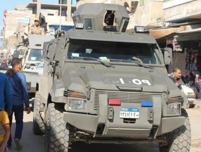 اصابة 21 شرطيا مصريا إثر انفجار عبوة ناسفة بالعريش