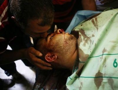 صور:- شهيد برصاص الاحتلال قرب حاجز قلنديا