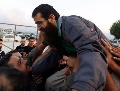 الاحتلال يعتقل الشيخ خضر عدنان من 