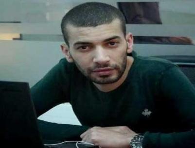 عمر زوربا : هذا ما حصل معي في أول يوم بالسجن مع هذا الشرطي