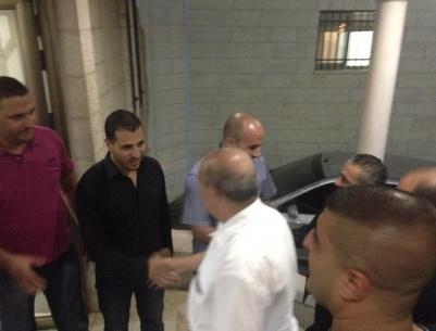 وفد من مؤسسات المجتمع المدني والبلديات يزور مقار الامن لتقديم التهاني بالعيد