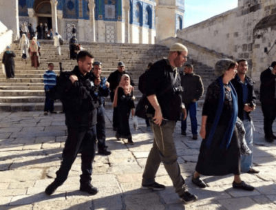 مستوطنون يستأنفون اقتحاماتهم للمسجد الأقصى