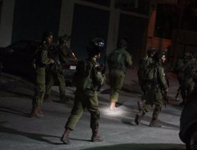 عشرات المعتقلين في الضفة