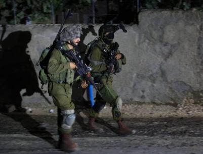 الاحتلال يخطر بهدم منزل مواطن في القدس