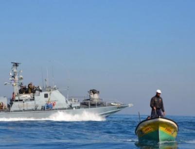 بحرية الاحتلال تستهدف مراكب الصيد قبالة شاطئ السودانية