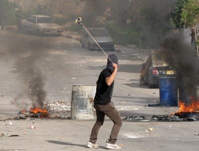 إصابات واعتداءات بالضرب في مواجهات بضاحية راس شحادة بالقدس المحتلة