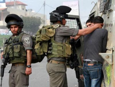 الاحتلال يعتقل 7 مواطنين من أنحاء متفرقة في الضفة