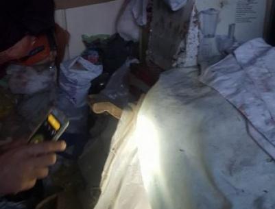 روائح كريهة من منزل مُسنة مصرية .. وماعثرت عليه الشرطة مُروع وصادم