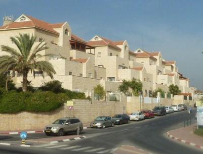 الخليل- تجميد بناء 31 وحدة استيطانية في المحطة القديمة