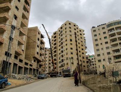 بلدية الاحتلال بالقدس تنوي هدم 138 شقة في كفر عقب