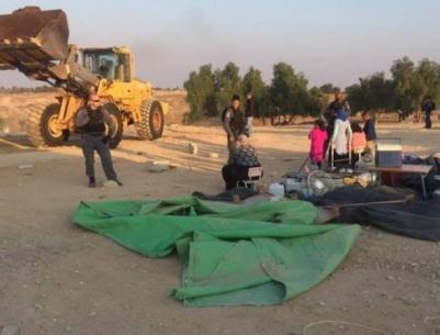 جرافات الإحتلال تهدم العراقيب للمرة الـ 120 على التوالي