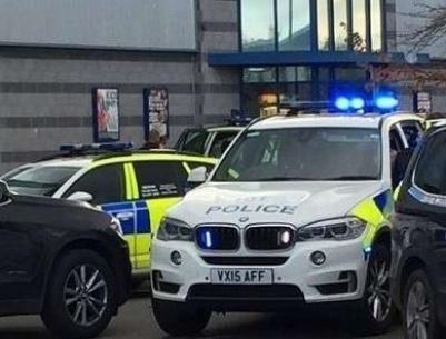 الشرطة البريطانية تنفي طابع الإرهاب عن حادث وركشير