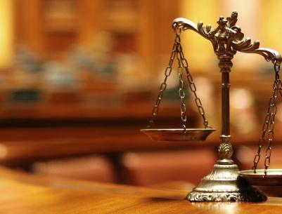 توقيف محامي والنقابة تطالب باستقالة الحكومة