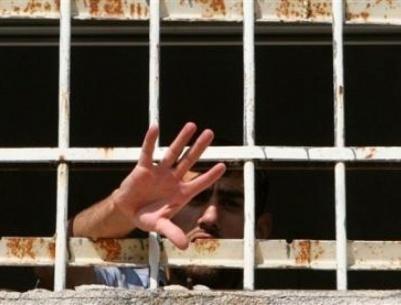 محكمة الاحتلال تصدر أحكاما بحق 3 أسرى