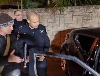 مقتل أب وابنه في جريمة إطلاق نار في الطيرة