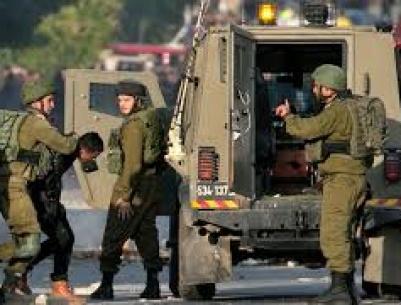 نادي الأسير: الاحتلال يعتقل 40 مواطنا على الأقل من الضفة