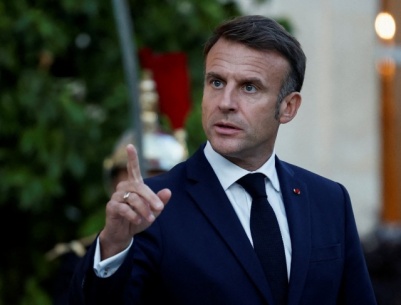 ماكرون: الحل السياسي وحده كفيل بتحقيق الاستقرار في المنطقة