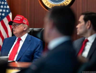 تقارير أمريكية: ترامب قد يأذن بضرب إيران غدا… وطهران تتوعد بتوسيع الحرب