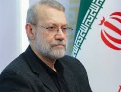 لاريجاني يزور مسقط الثلاثاء حاملا رد طهران بشأن الملف النووي