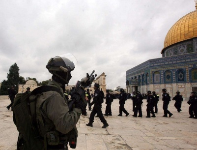 الاحتلال يواصل إغلاق المسجد الأقصى وكنيسة القيامة لليوم الـ40