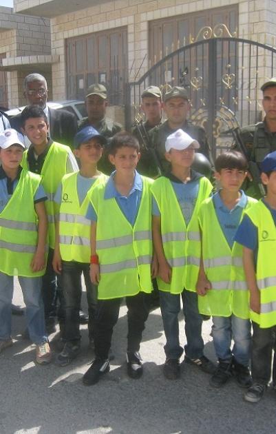 قوات الأمن الوطني تشارك الشرطة بفعاليات اليوم الرابع لأسبوع المرور العربي في بيت لحم