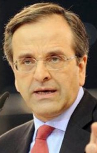 رئيس وزراء اليونان يرفض ارتداء 