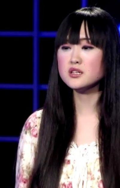 بالفيديو : فتاة يابانية تتأهل في مسابقة 