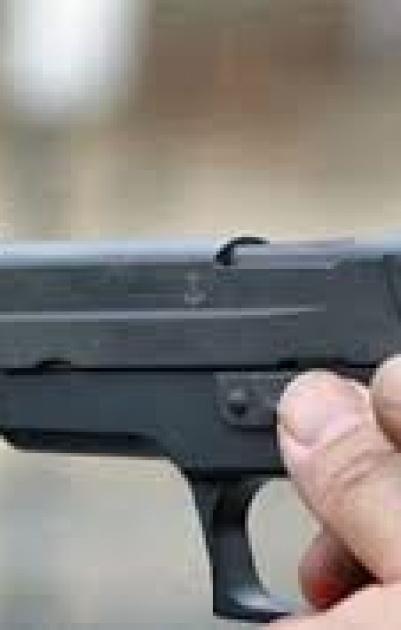 مجهولون يطلقون النار على سيارة رجل أعمال بنابلس