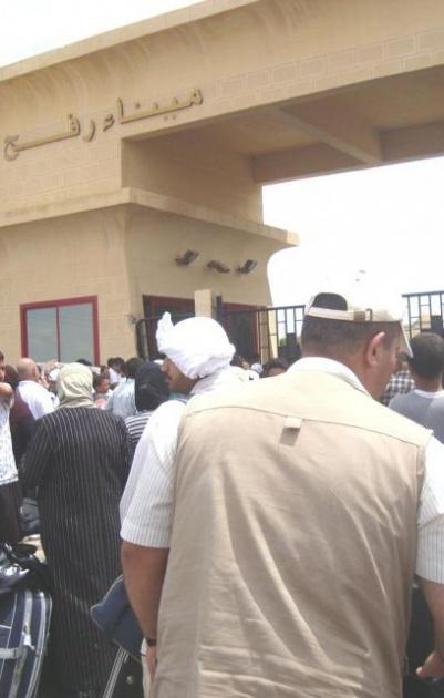 تمديد العمل في معبر رفح إلى يوم غد الثلاثاء